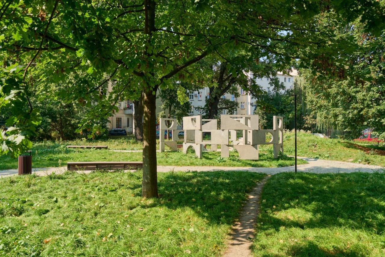 Nowoczesny Z Balkonem I Parkingiem W Centrum Wroclawia By Renters * Wrocław
