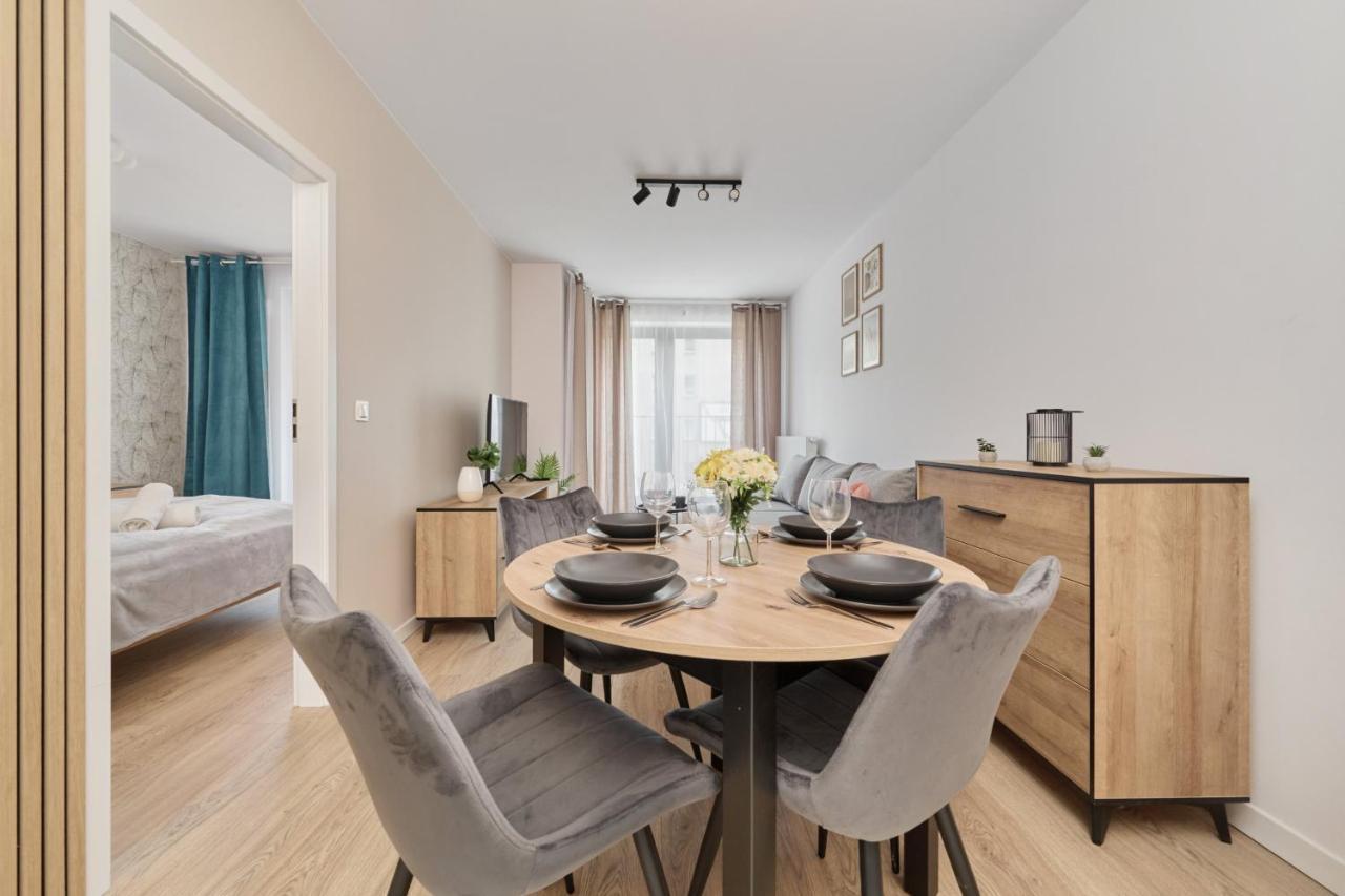 Apartment Nowoczesny Z Balkonem I Parkingiem W Centrum Wroclawia By Renters *