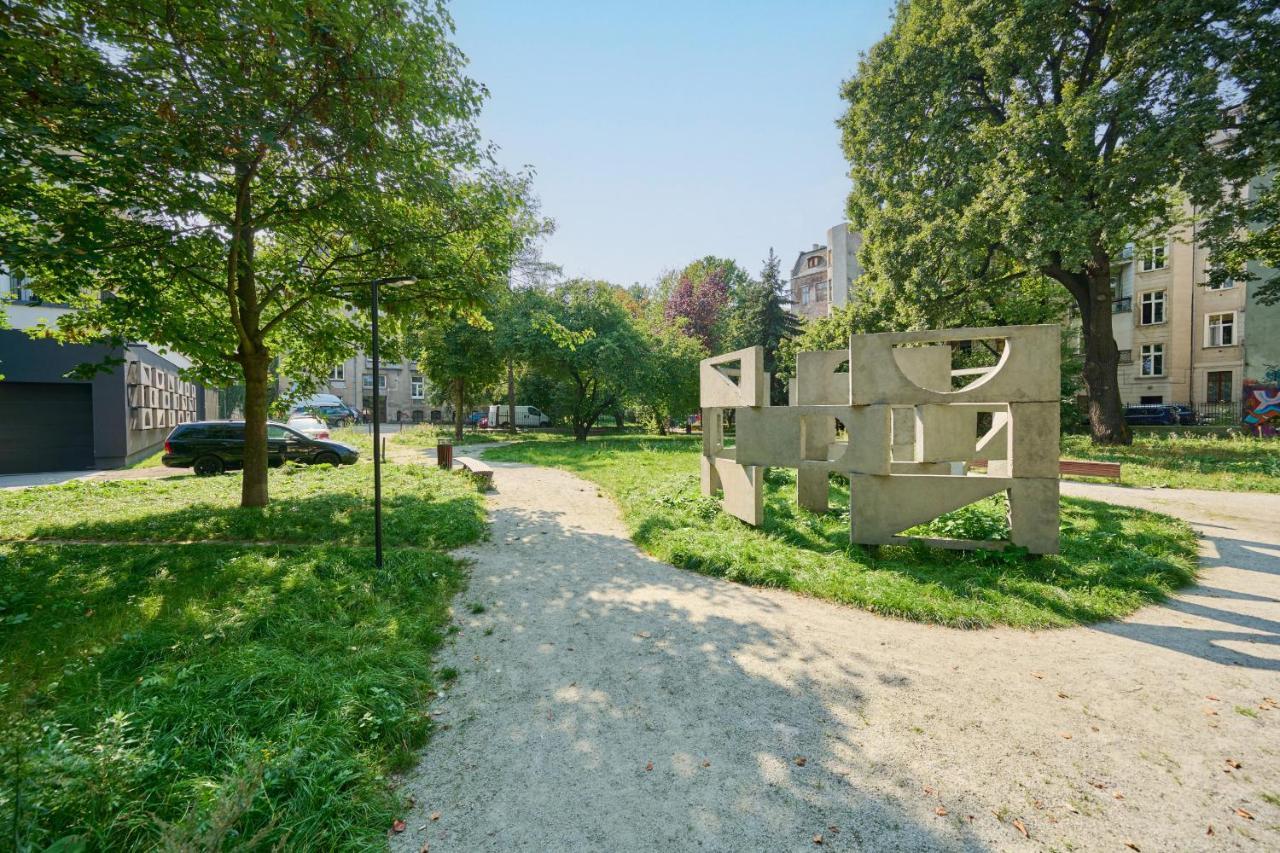 Nowoczesny Z Balkonem I Parkingiem W Centrum Wroclawia By Renters Apartment Wroclaw