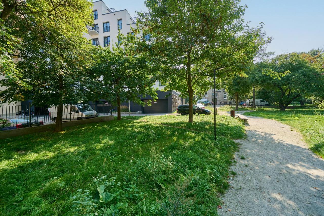 Nowoczesny Z Balkonem I Parkingiem W Centrum Wroclawia By Renters *